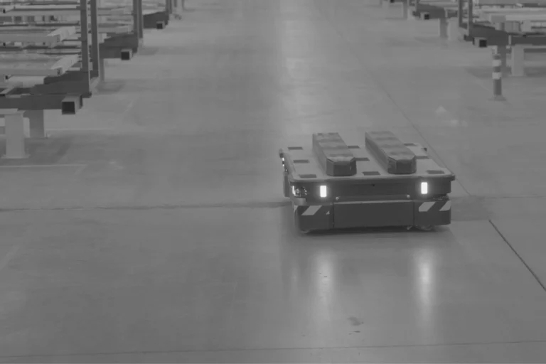 Everything you need to know about AGV systems: benefits, types, and solutions