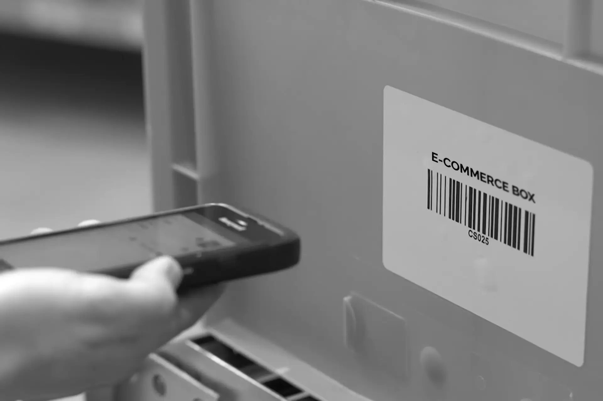 E-commerce logistics management: efficient warehouse and satisfied customers