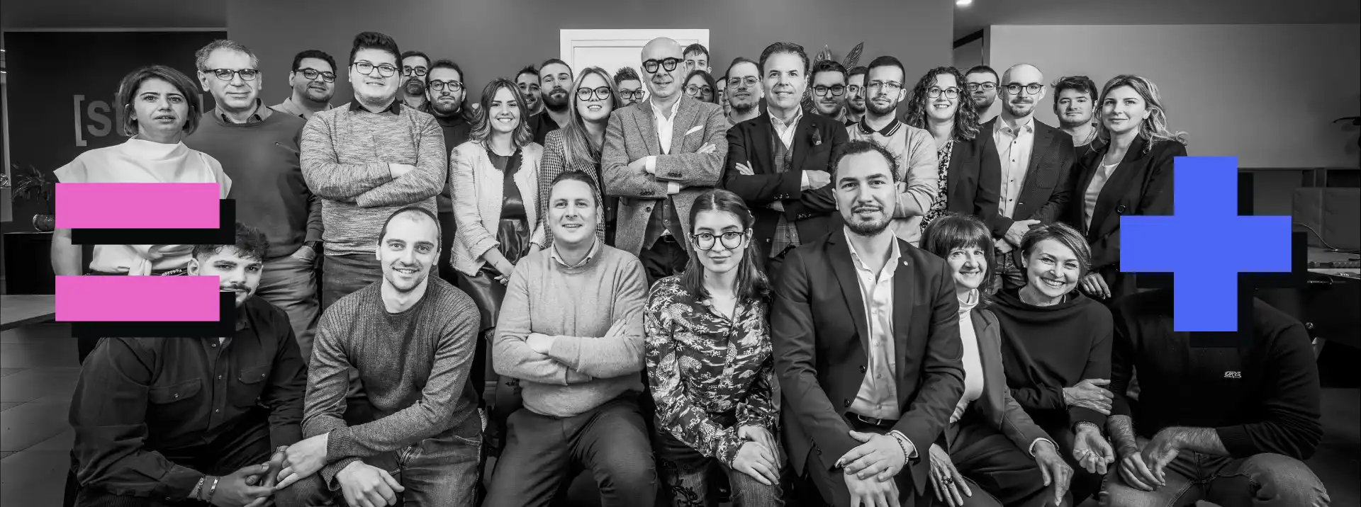 The entire Stesi team posing