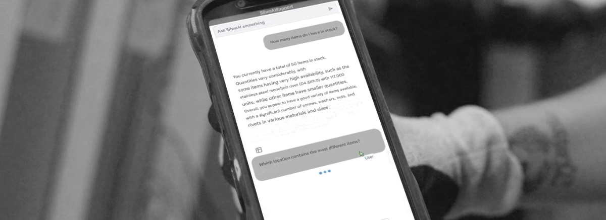 SCES warehouse and production software with an integrated chatbox (silwaaisupport) answers the question &lsquo;How many items do I have in stock?&rsquo;