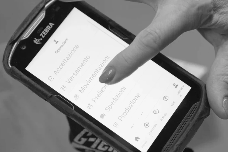 Warehouse management app: the 9 essential features